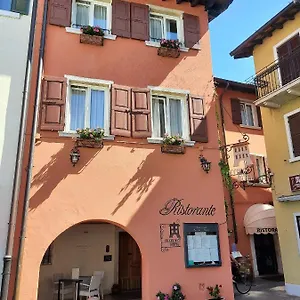 Hotel Piccolo, Garde